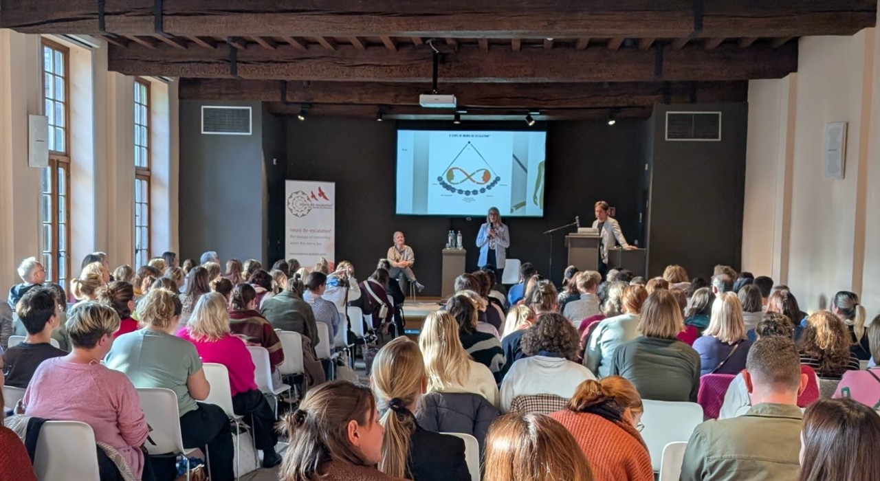 Schüler*innen in der Krise: NeuroDeskalation® als Antwort